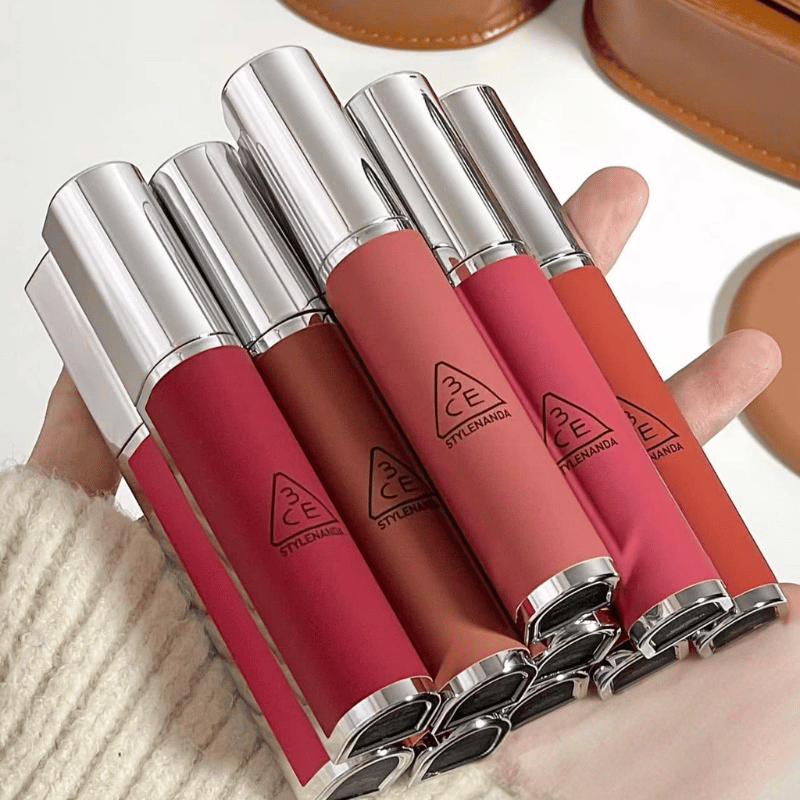 3CE Hazy Lip Clay Liquid Lipstick sẽ là sự lựa chọn hoàn hảo cho mọi make up look